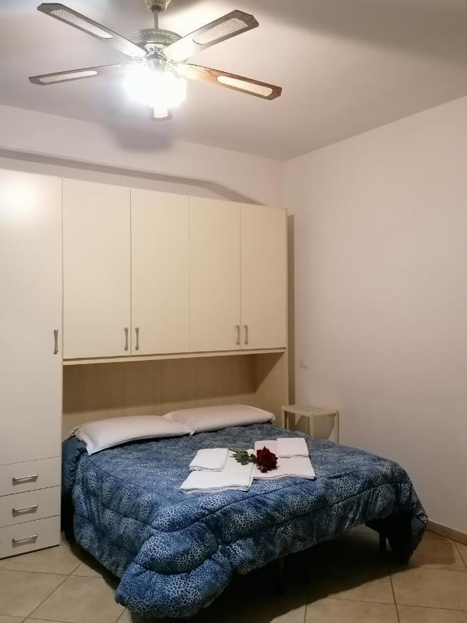 Villa Glori Affitto Camere Monolocali Carpi Eksteriør billede